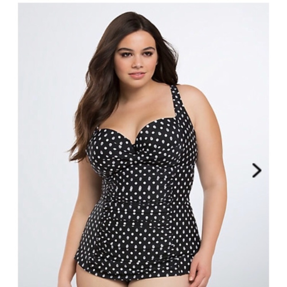 Torrid size 2 Tankini swim top NWOT